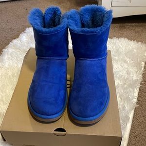UGG W Mini Bailey Bow Sz 9